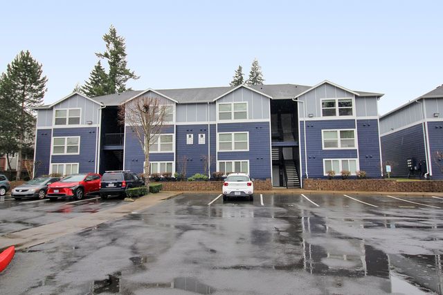 683 NE 162nd Ave, Portland, OR 97230