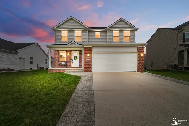 9065 Rock Harbor Dr, Newport, MI 48166