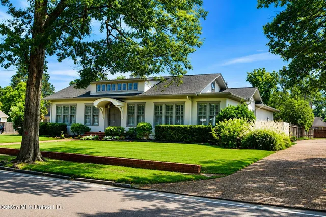 318 Grand Blvd, Greenwood, MS 38930