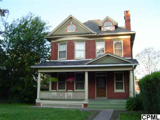 14 N  Union St, Middletown, PA 17057