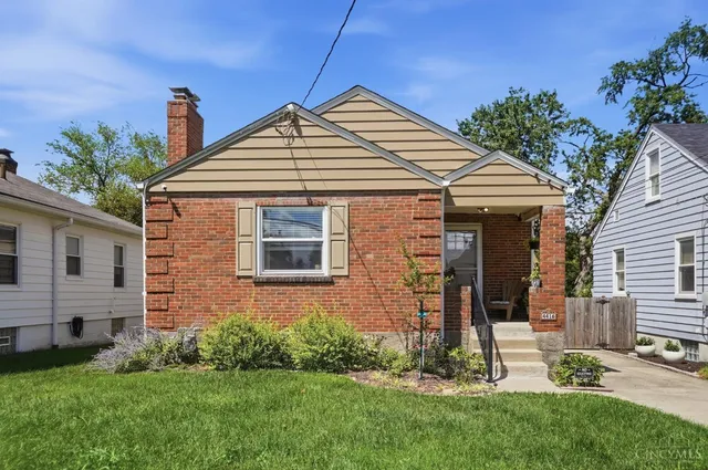 4416 Clifford Rd, Cincinnati, OH 45236