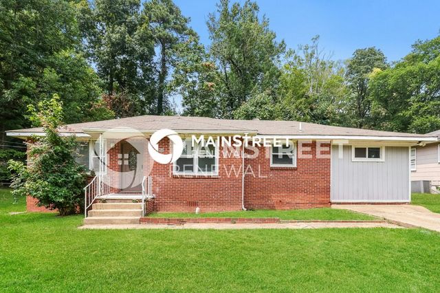 512 Swann Dr, Midfield, AL 35228