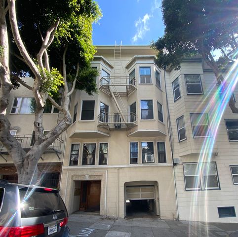 1730 Hyde St #2, San Francisco, CA 94109
