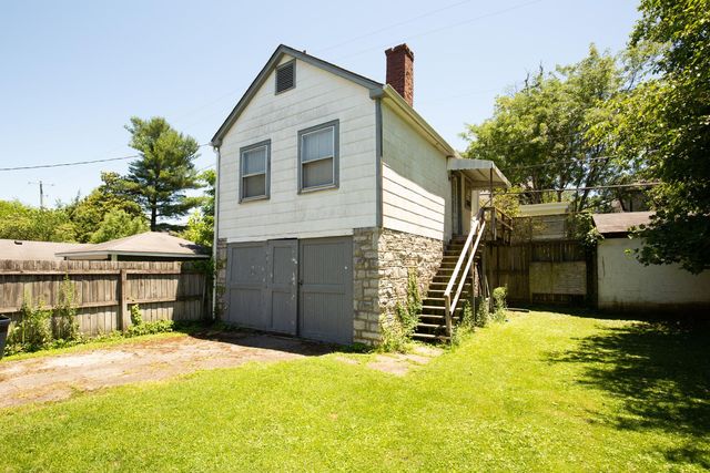 208 1/2 Sherman Ave, Lexington, KY 40502