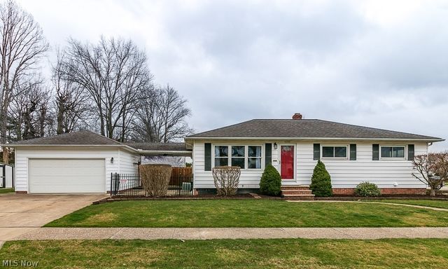 31710 James St, Willowick, OH 44095