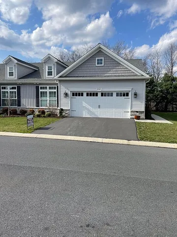 5545 Mendenhall Dr, Mechanicsburg, PA 17050