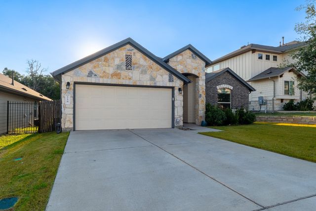 116 Walkup Ln, Leander, TX 78641