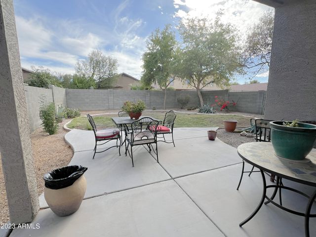 99 W  Saddle Way, San Tan Valley, AZ 85143