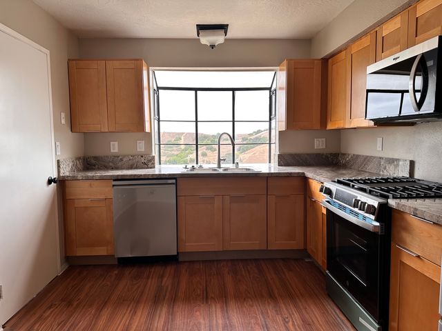 768 Fremont Villas, Los Angeles, CA 90042