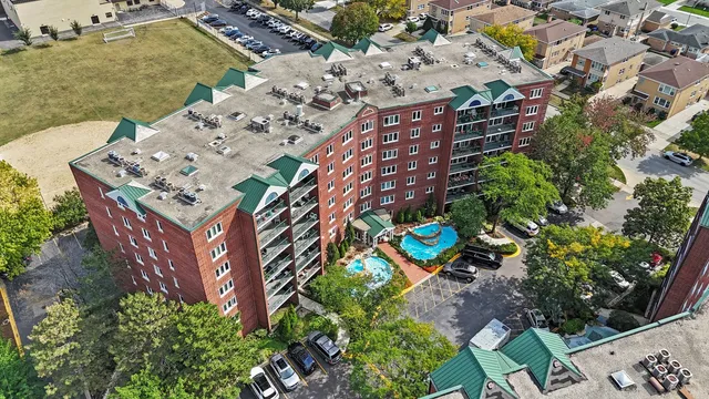 8540 W  Foster Ave #605, Norridge, IL 60706