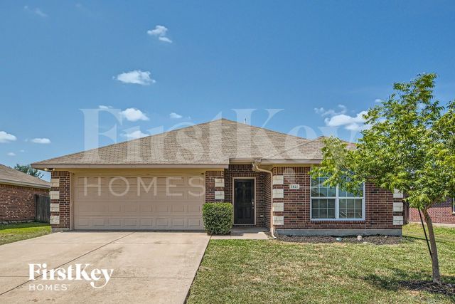 1825 Ridgecrest Dr, Terrell, TX 75160