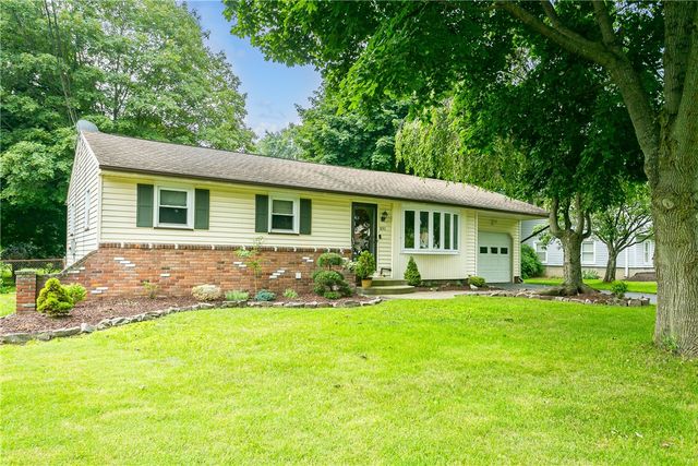 893 Weiland Rd, Rochester, NY 14626