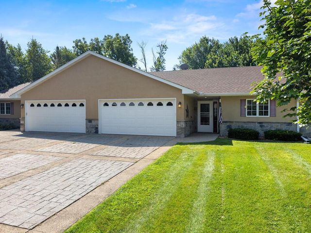 220 Orchard Ct, Howard Lake, MN 55349