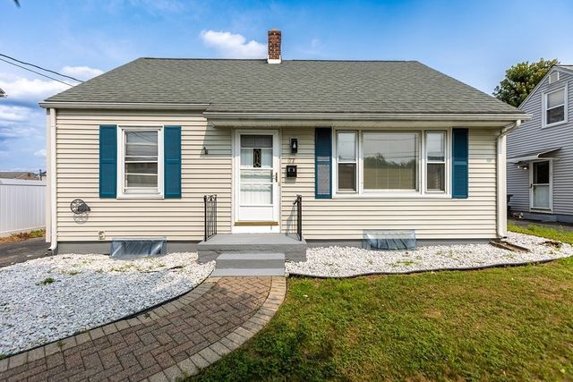 77 Derryfield Ave, Springfield, MA 01118