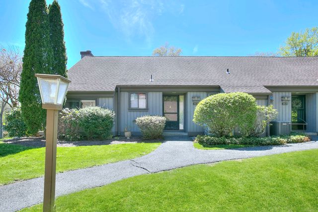 504 Heritage Village #A, Southbury, CT 06488