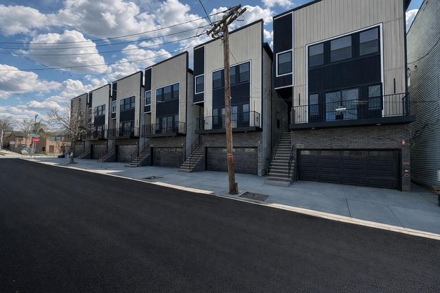 270 Hunterdon St #3, Newark, NJ 07103