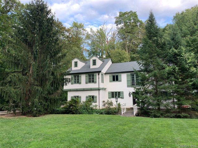 1144 Post Rd, Scarsdale, NY 10583