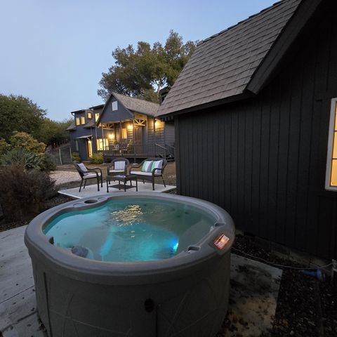 616 Glenloch Way, Redwood City, CA 94062