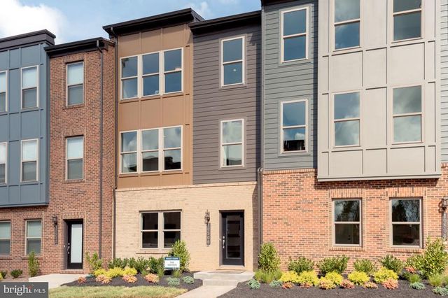 10586 Ratcliffe Trl, Manassas, VA 20110