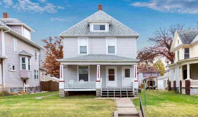 1544 11th Ave #1/2, Moline, IL 61265