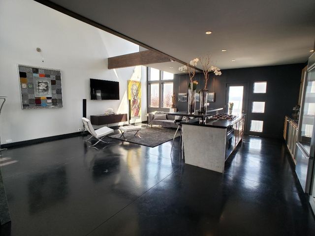 Address Not Disclosed, Oakland, CA 94601