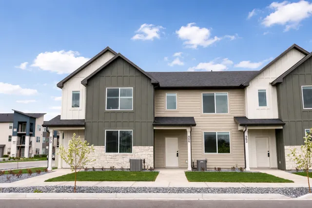 866 W  Altura Vista Ln, Logan, UT 84321