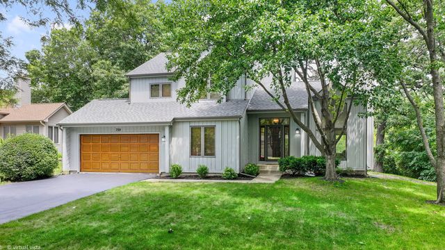 759 Feather Sound Dr, Bolingbrook, IL 60440