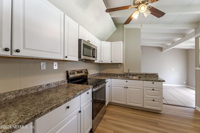 6104 TERRY PARKER Drive S, Jacksonville, FL 32211