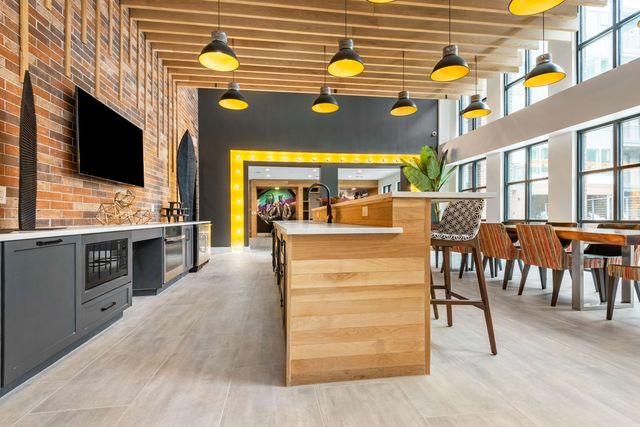 3403 Harmon Ave #309, Austin, TX 78705