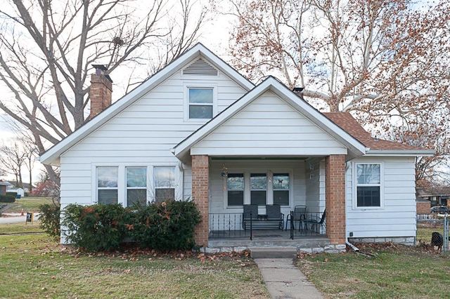 3138 S  Overton Ave, Independence, MO 64052