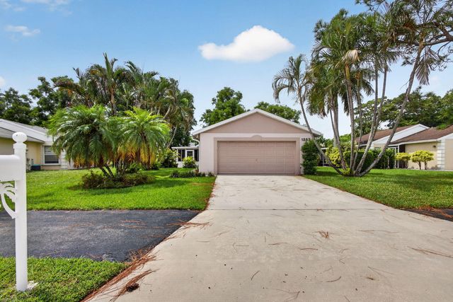 1252 PINE SAGE Circle, West Palm Beach, FL 33409