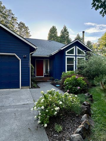 1206 Methodist Rd, Hood River, OR 97031