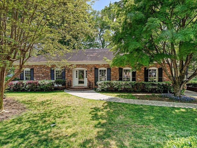 4132 Sulkirk Rd, Charlotte, NC 28210
