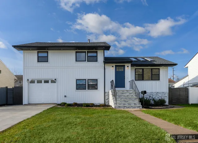 537 Ford Ave, Fords, NJ 08863