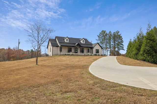 130 Saddlebrook Dr, Hohenwald, TN 38462