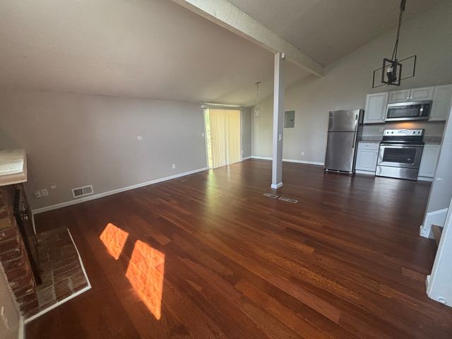 11202 College Ave, Kansas City, MO 64137
