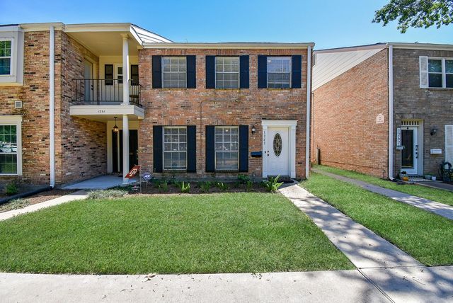 1265 Country Place Dr, Houston, TX 77079