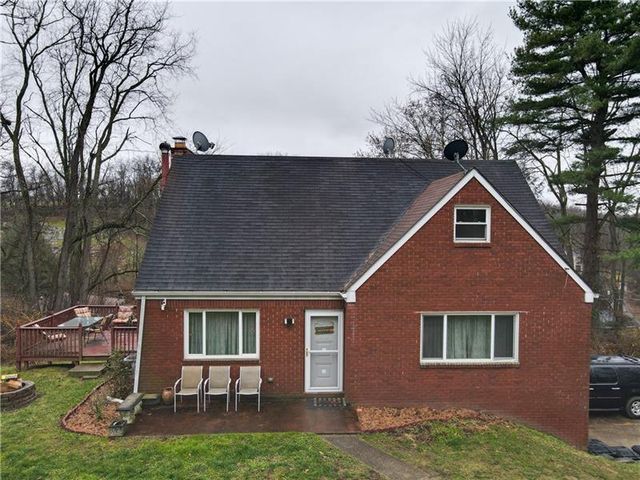 131 8th Ave, West Mifflin, PA 15122