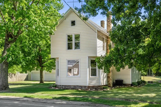 W1011 Cty Rd CI ROAD, Helenville, WI 53137