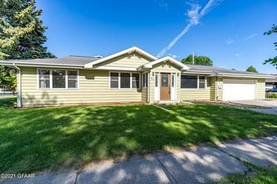 805 N  25th St, Grand Forks, ND 58203