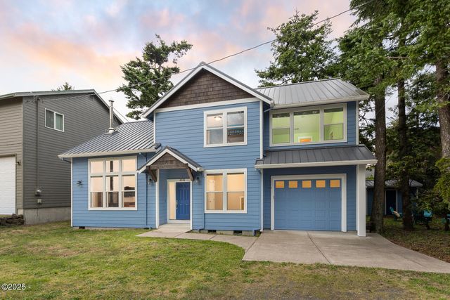 6550 Tent St, Pacific City, OR 97135