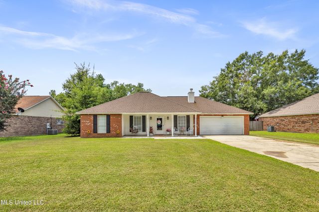 7029 Oakhurst Dr, Ocean Springs, MS 39564