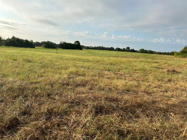 929 County Road 3715, Wolfe City, TX 75496