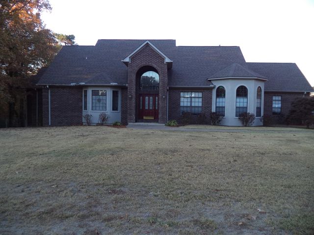 2224 Marion Anderson Rd, Hot Springs, AR 71913