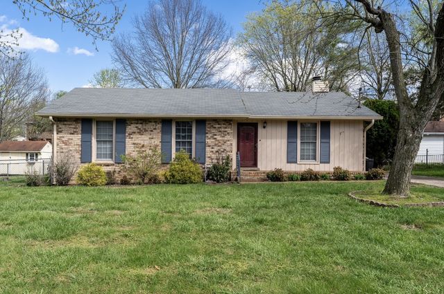 109 Forest View Dr, Hendersonville, TN 37075