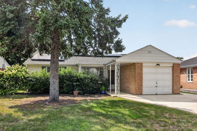 964 S  3rd Ave, Des Plaines, IL 60016