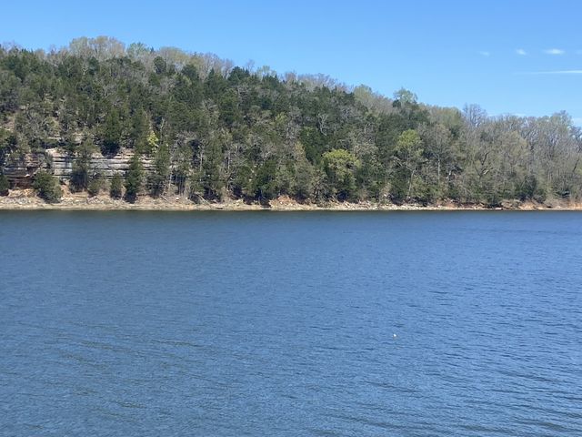 720 River Front Dr #93-A/B, Clifton, TN 38425