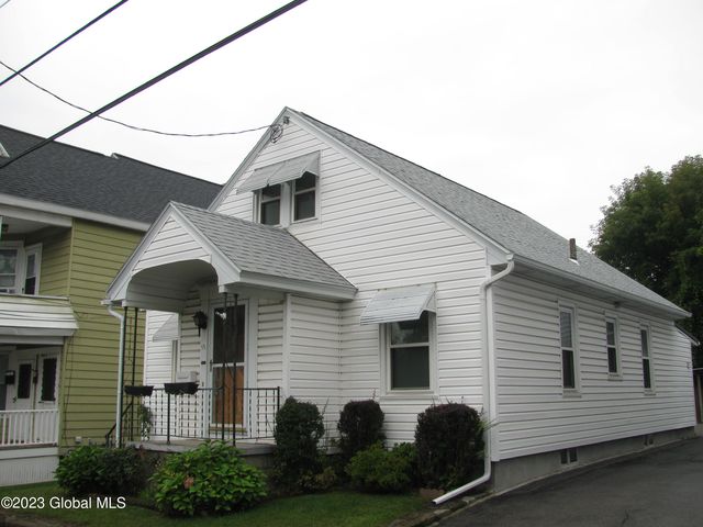 75 Western Parkway, Schenectady, NY 12304