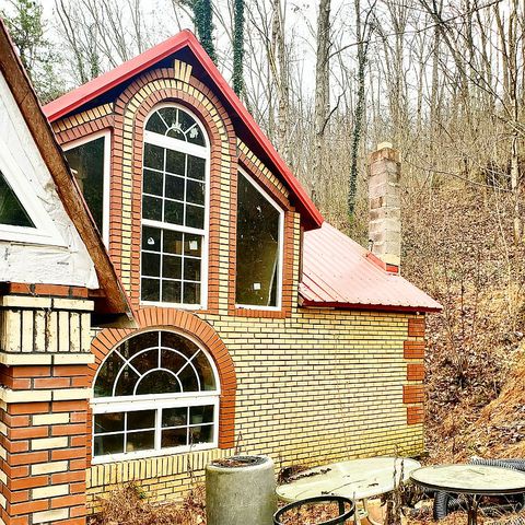 527 Dry Hollow Rd, Knoxville, TN 37920