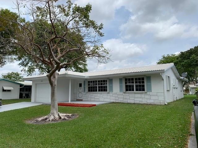 1024 NW 90th Way, Fort Lauderdale, FL 33322